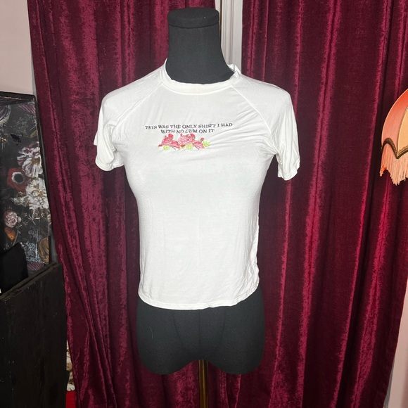 Cheeky embroidered t-shirt medium - Picture 2 of 2